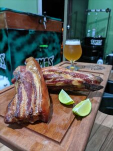 Costelinha Defumada com Limão e Cerveja Artesanal